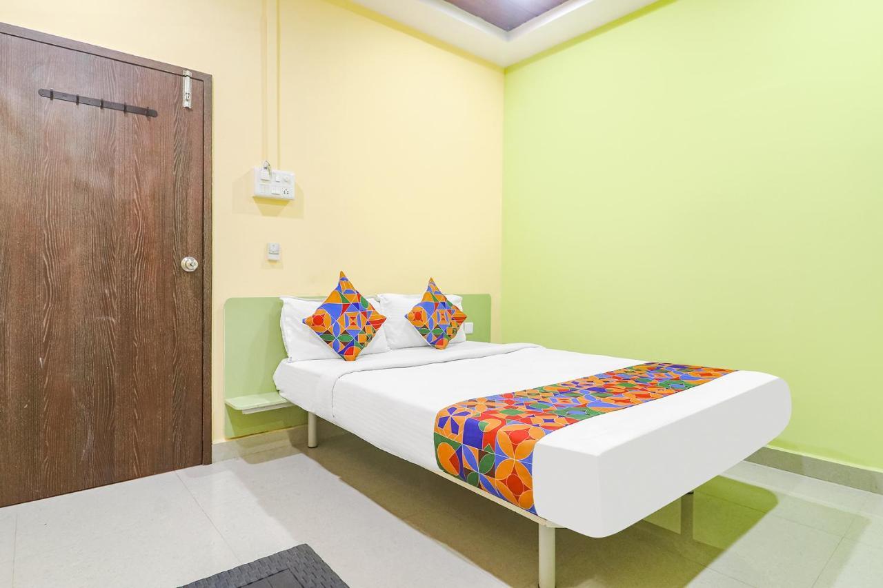 Fabexpress Airport Stay Inn - Nr Hyderabad International Airport, Shamshabad Dış mekan fotoğraf